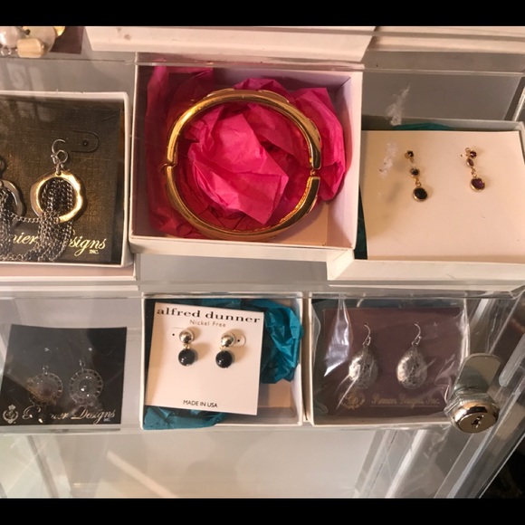 100 pieces of jewelry all quality made in USA new - Picture 8 of 8